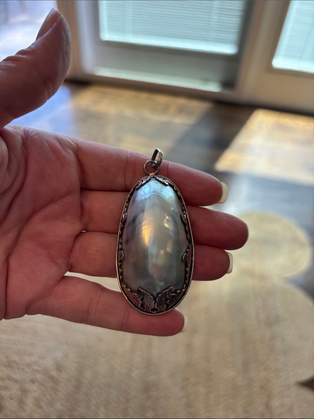 Silver-Edged Mother of Pearl Pendant